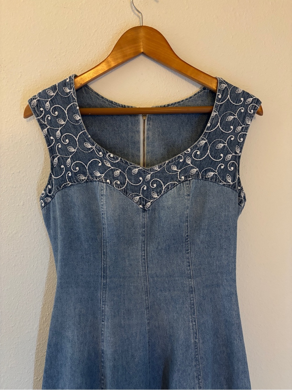 Vintage 90s Denim Midi Dress Embroidered Western Prairie Jean Cowgirl Size 4-6 - Picture 7 of 16